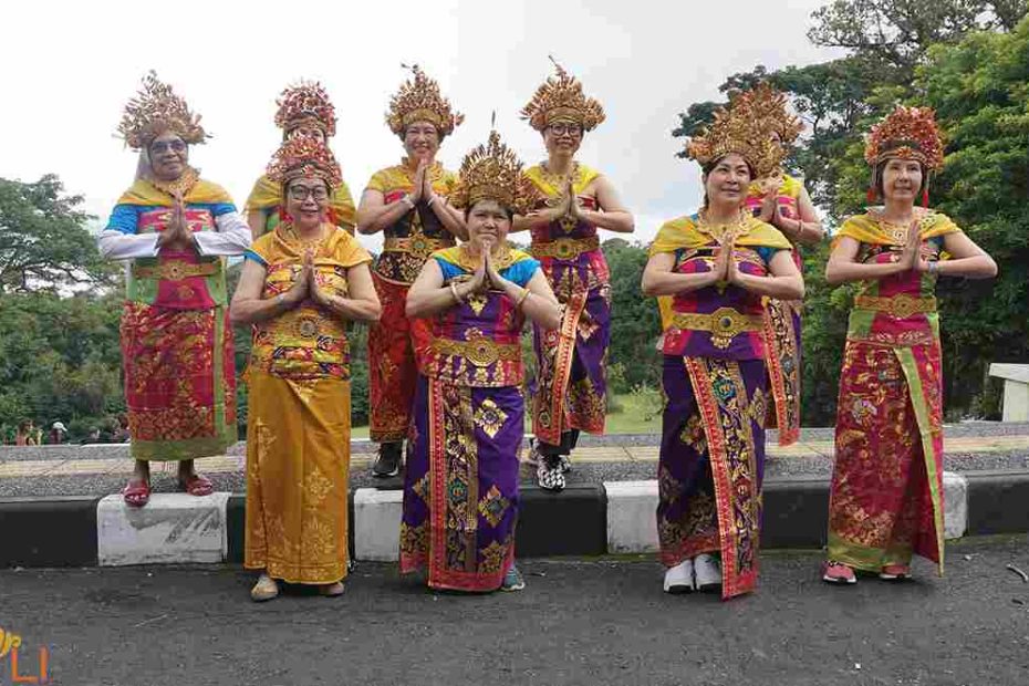Foto Adat Bali - Kebun Raya 80Pax