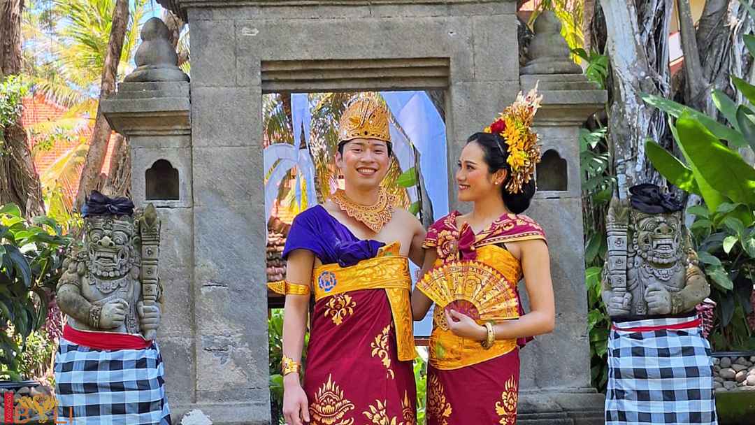 Foto Adat Bali - Bali mepayas