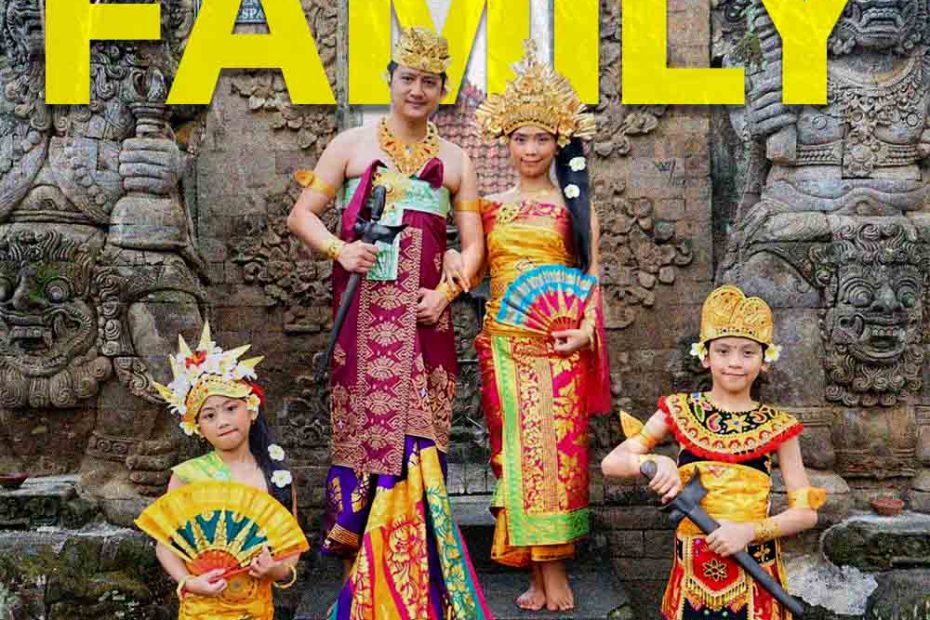 Foto Adat Bali Family